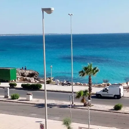Holiday home Casa Vacanze Vista Mare Via Villini 6